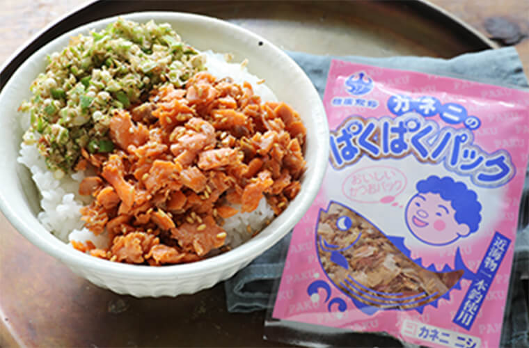 かつお刻みオクラと鮭そぼろの2色ごはん